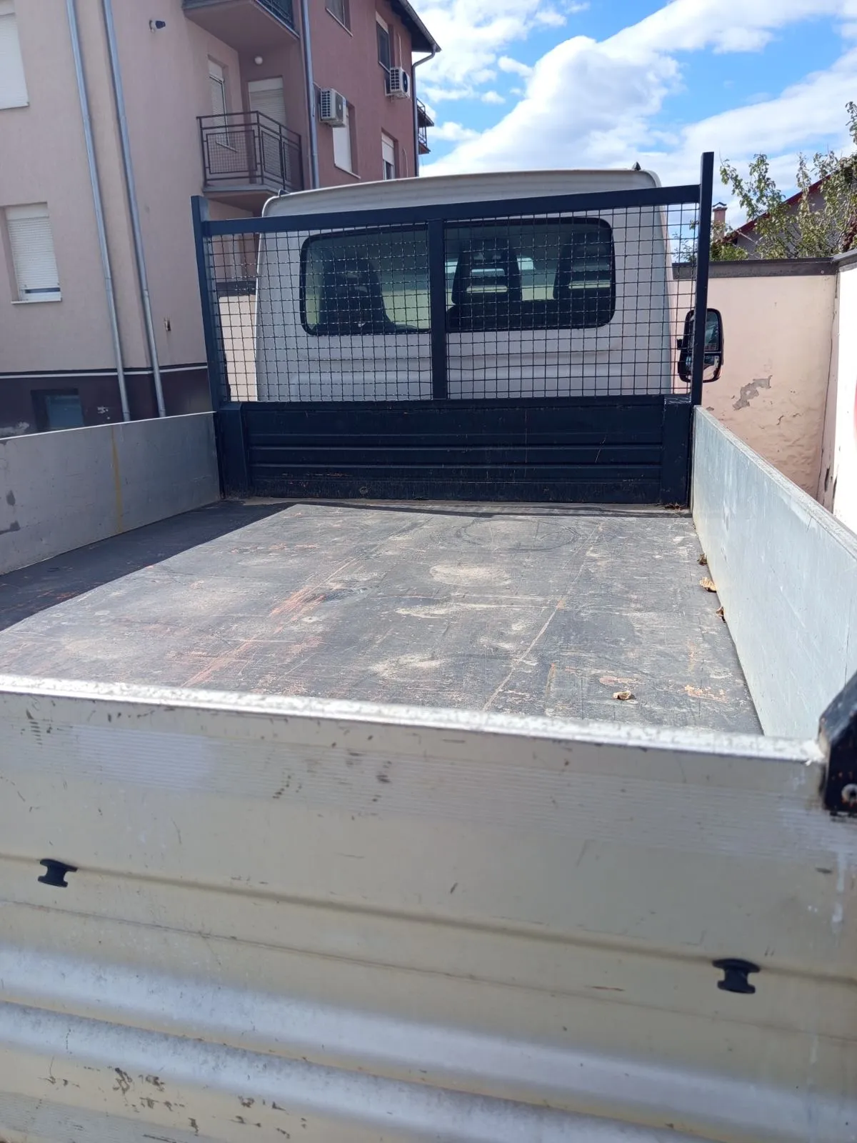 Picture of a tipper truck
