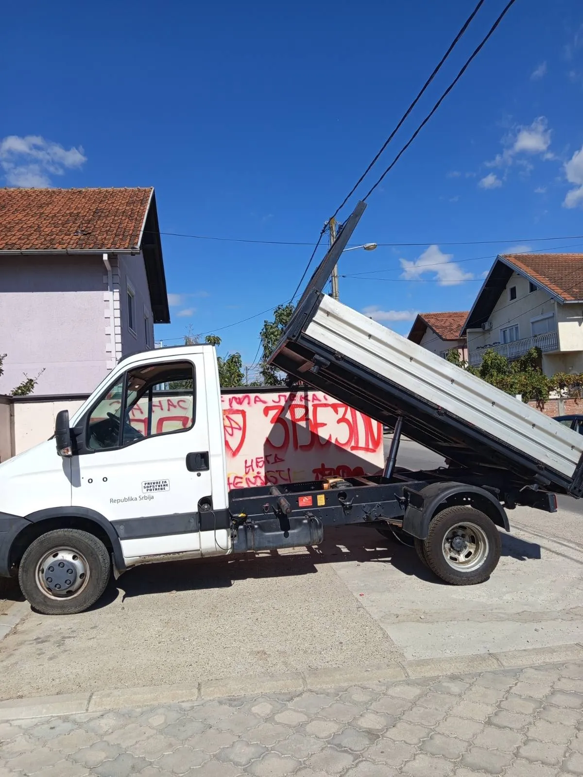 Picture of a tipper truck